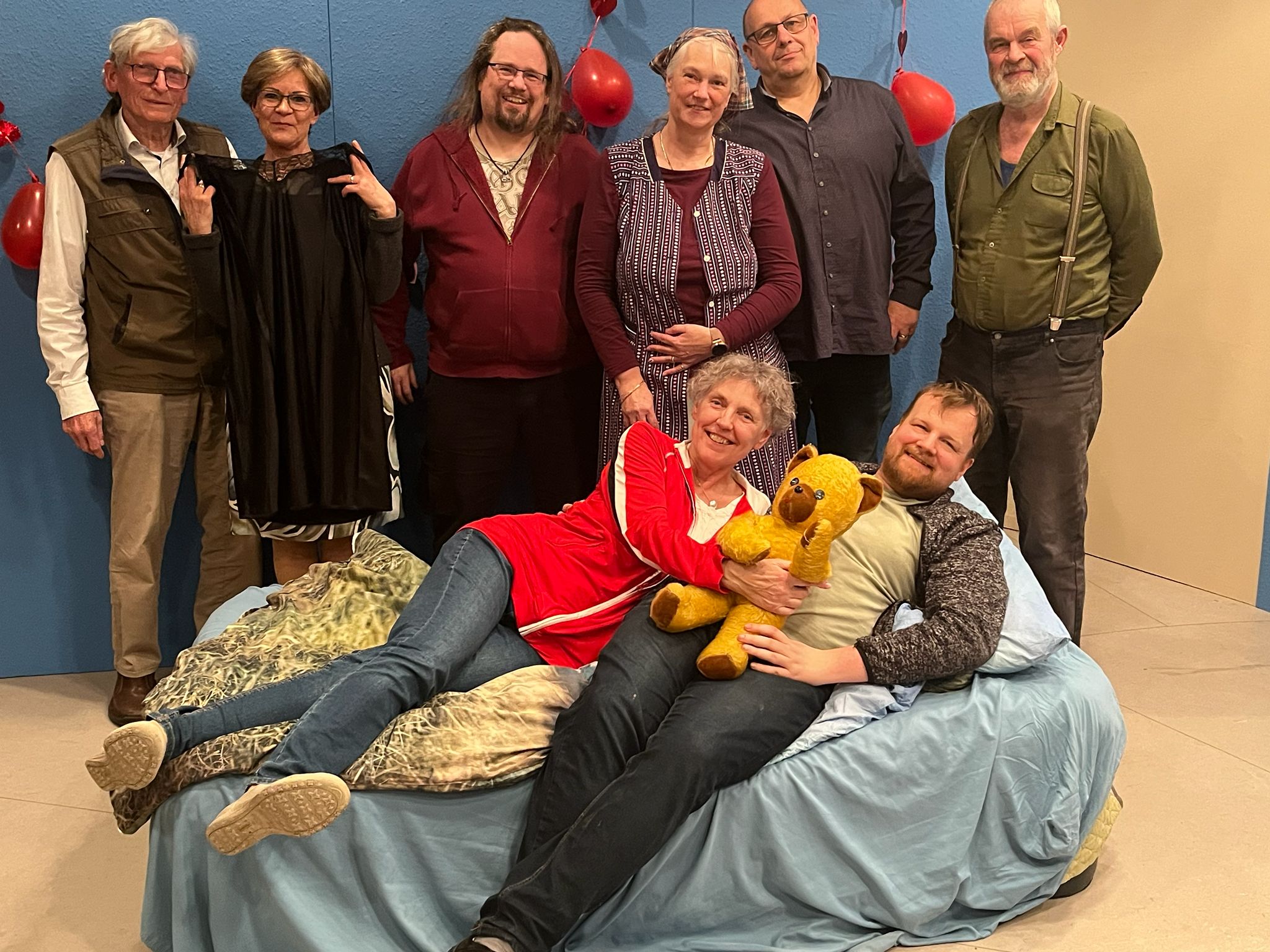 Das Ensemble von WG mit Vadder